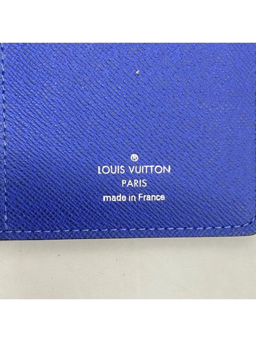 Louis Vuitton Wallet Taiga Portefeuille Brazza Cobalt